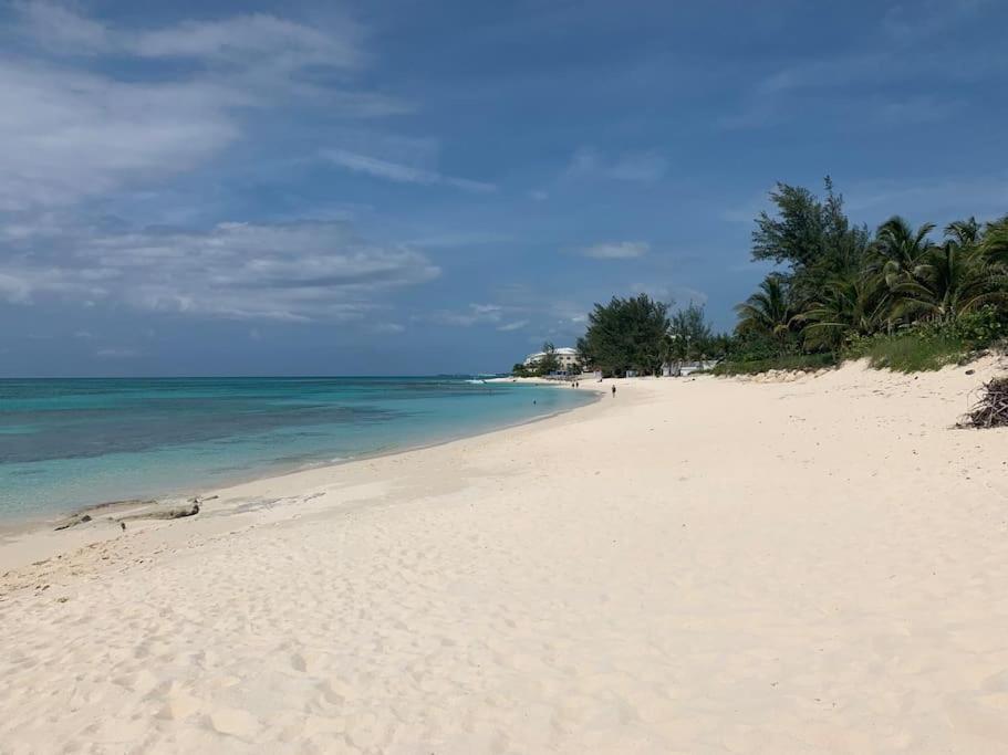 Beach'Nbarefoot Насау Екстериор снимка